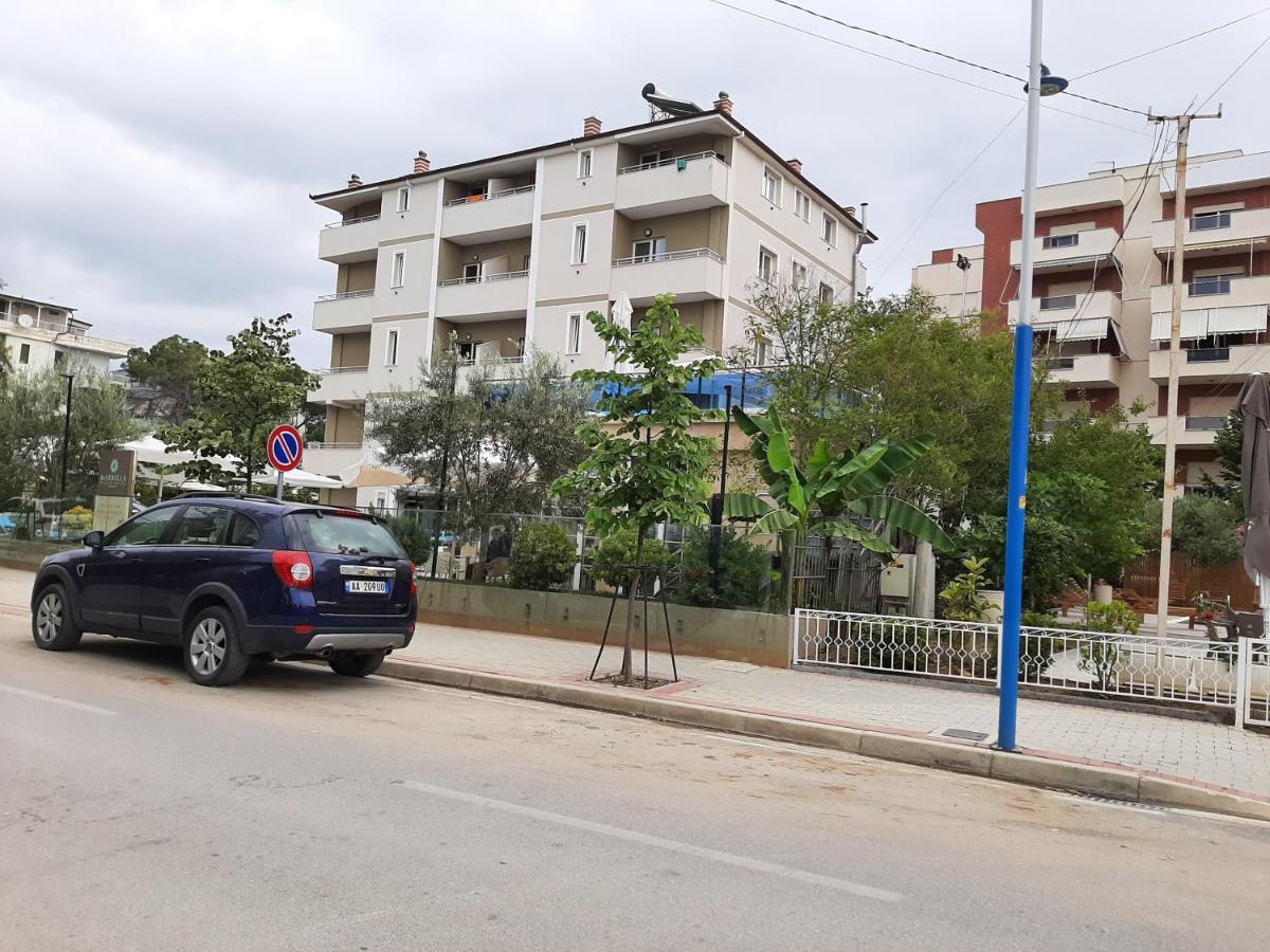 Milka Apartment Golem  Εξωτερικό φωτογραφία